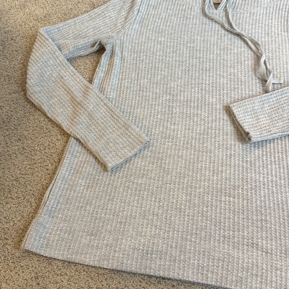 Loft Waffle Knit Hooded Shirt Size Extra Small - Picture 2 of 4